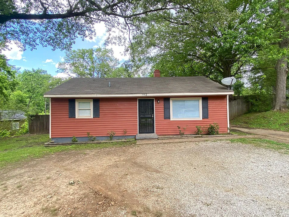 992 Carrolton Rd