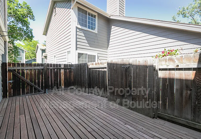 3839 Paseo Del Prado — Photo 18