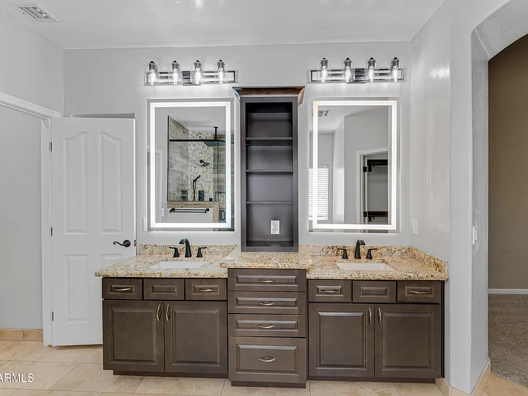 4335 E Fox Cir — Photo 40