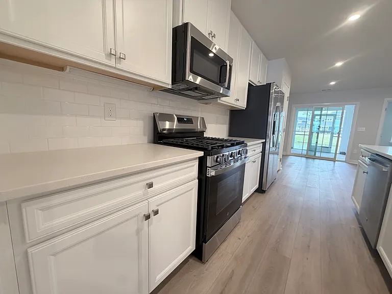 2316 Elowen Ln — Photo 9
