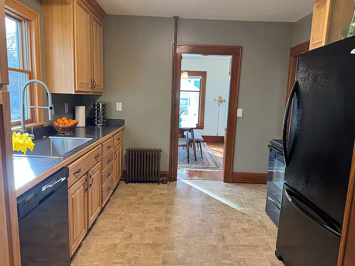 10 Jackson Ave — Photo 13