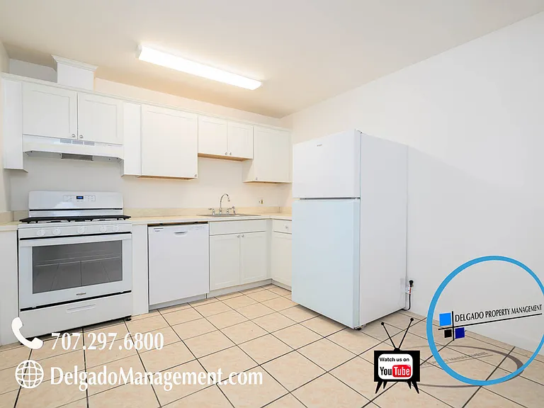 120 E I St #122 — Photo 7