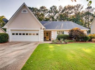 1592 Longwood Dr, Lawrenceville, GA 30043