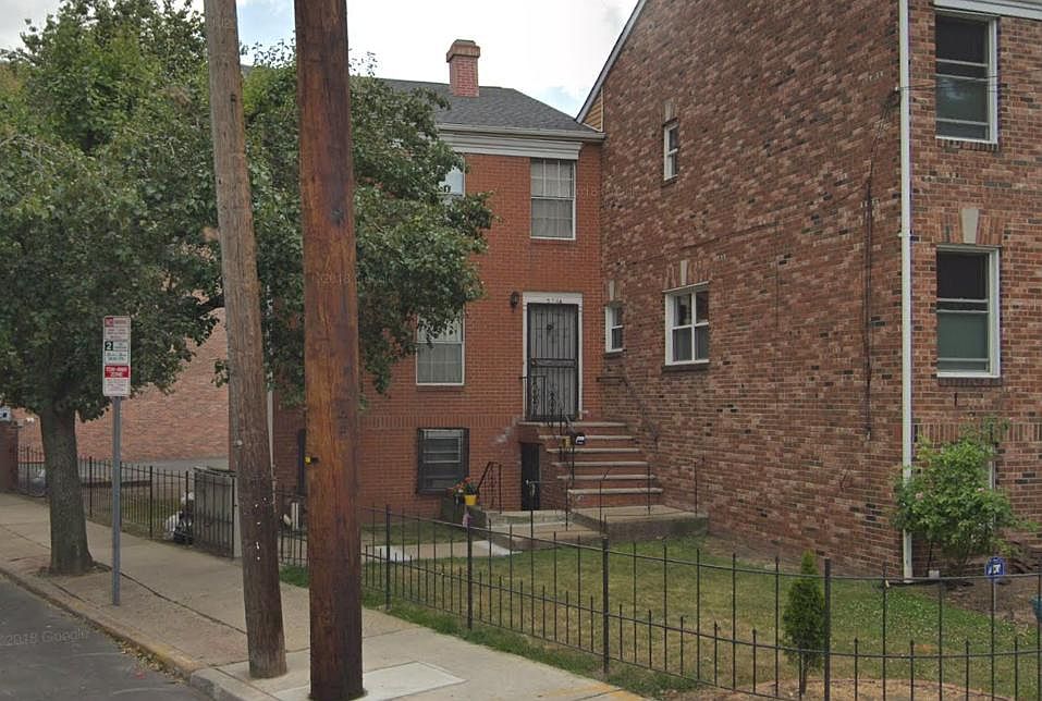 374 Monmouth Street A