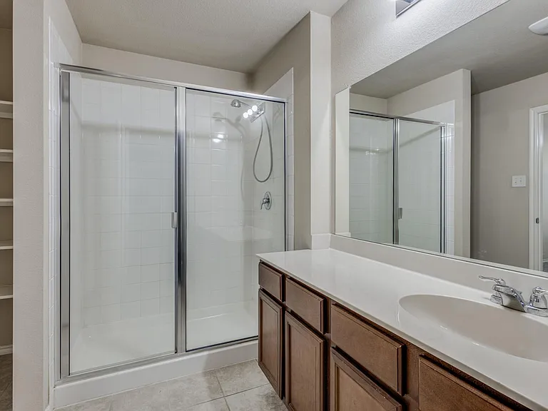 1309 Jasper Xing — Photo 19
