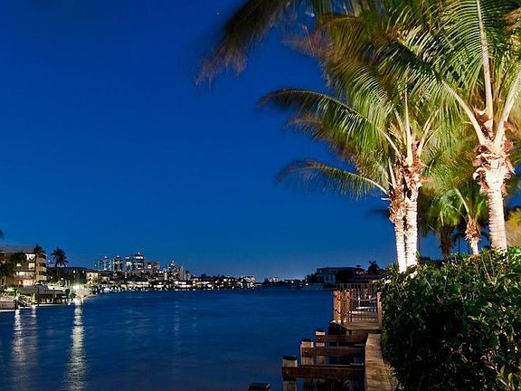 See more photos at MichaelLawler.com