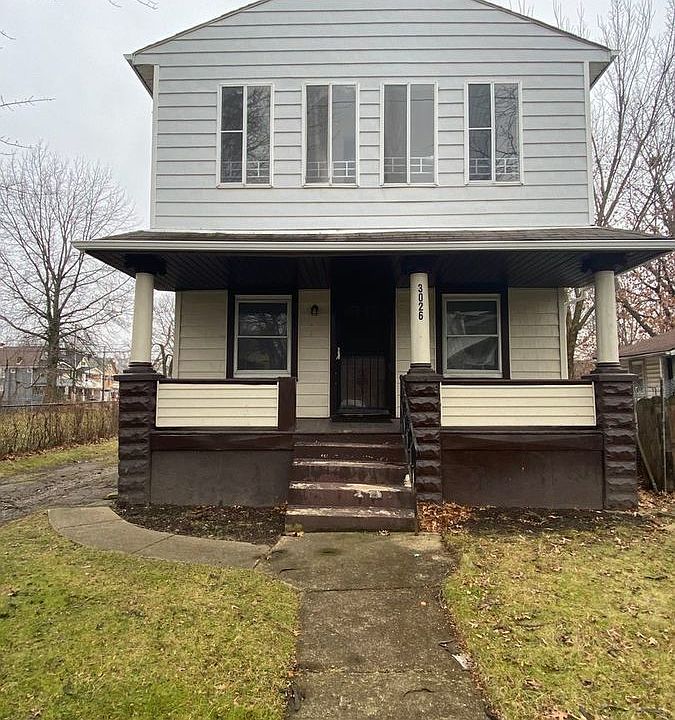 1st image of 3026 E 123rd St #1
