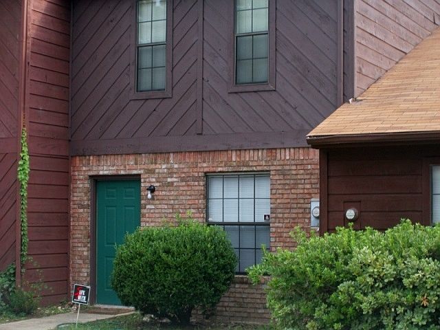 1st image of 2303 Hartsfield Way