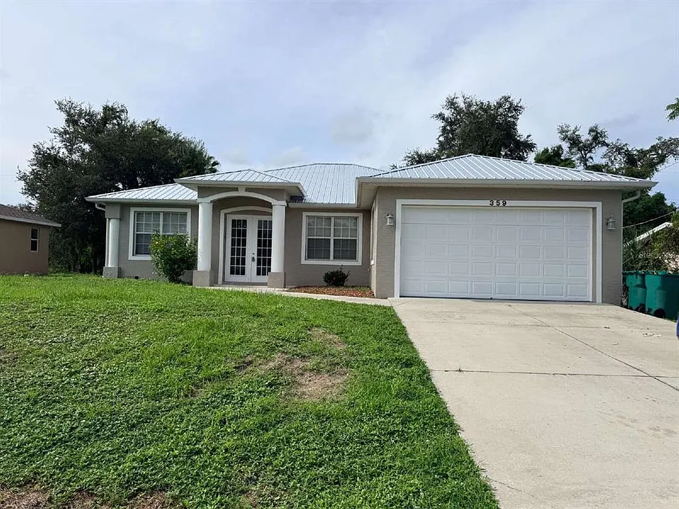 359 Skyland Ln