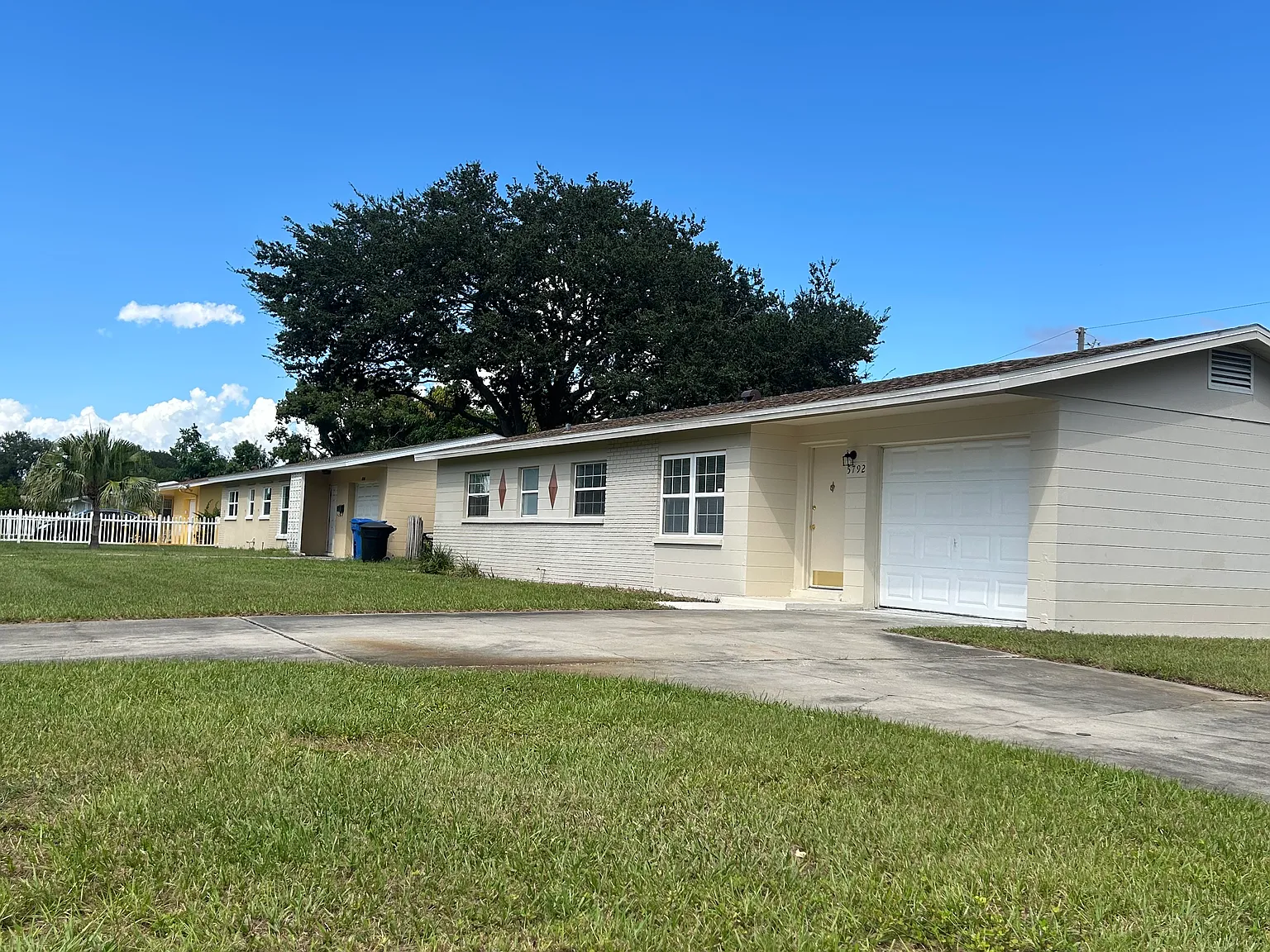 2 bed, 1.5 bath, 1002 sqft, $2,500 — Photo 1