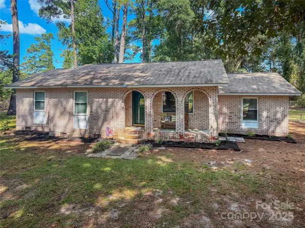 6058 Bethel Rd SE, Southport, NC 28461