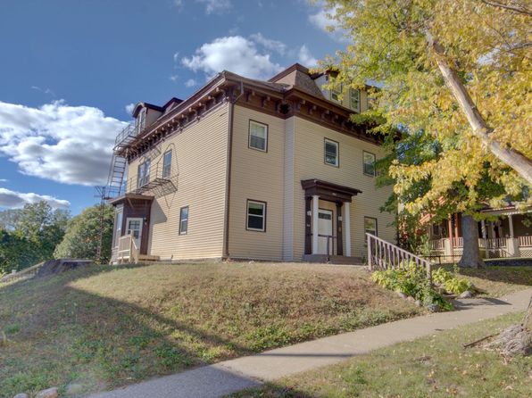 908 Bridge Ave APT 2