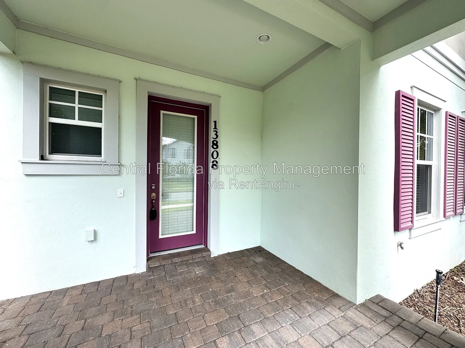 3 bed, 2.5 bath, 2019 sqft, $2,999 — Photo 2