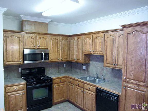 5th image of 12407 Dutchtown Villa Dr