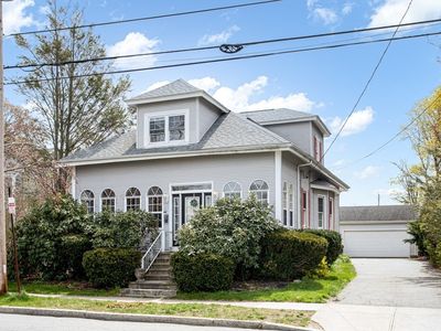 1833 Highland Ave, Fall River, MA, 02720