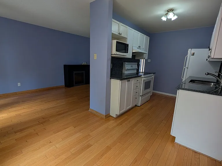 19 Mountshannon Dr — Photo 12
