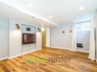 4139 SW Rose St, Seattle, WA 98136