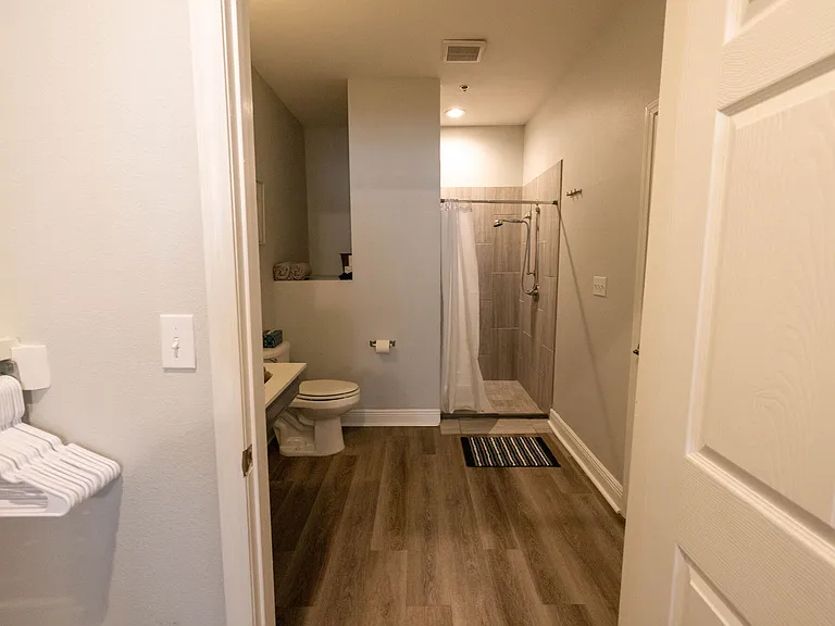 LTL Royal Palms Baton Rouge MT LLC — Photo 70