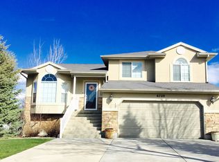 6729 S High Bluff Dr, West Jordan, UT 84081