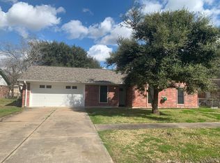 1419 Avenue C, Danbury, TX 77534