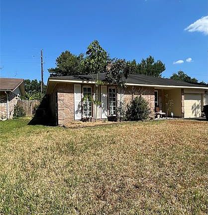 3rd image of 9402 Golden Wood Ln
