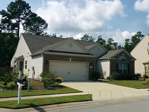 2nd image of 185 N Palm Dr