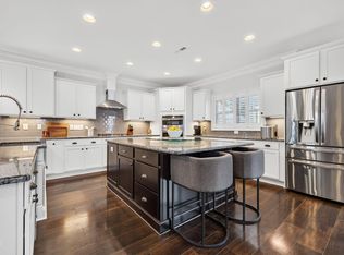 1276 Gloriosa St, Apex, NC 27523