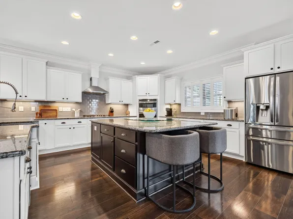 1276 Gloriosa St, Apex, NC 27523
