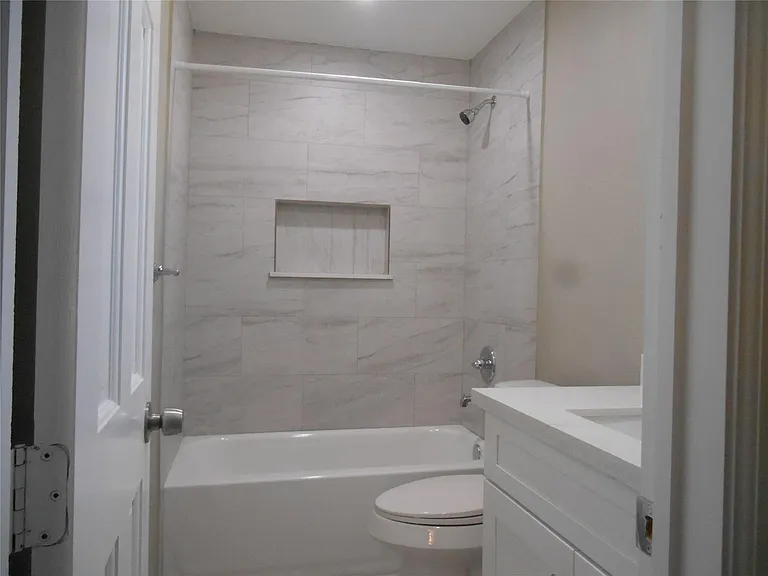 1547 Greenfield Rd — Photo 6