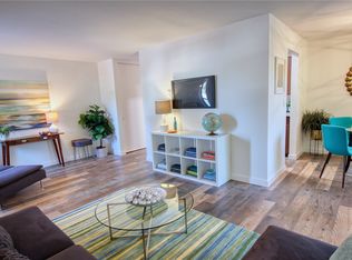 13433 Roosevelt Way N APT 108, Seattle, WA