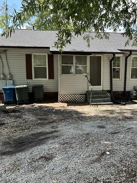 183 Ryan St — Photo 2