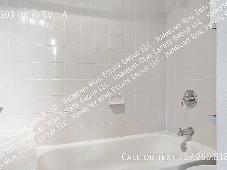 5303 Indio Cv #A — Photo 12