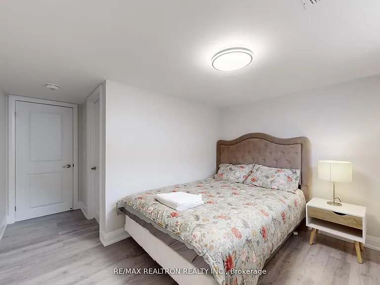 418 Marybay Cres #LOWER — Photo 20