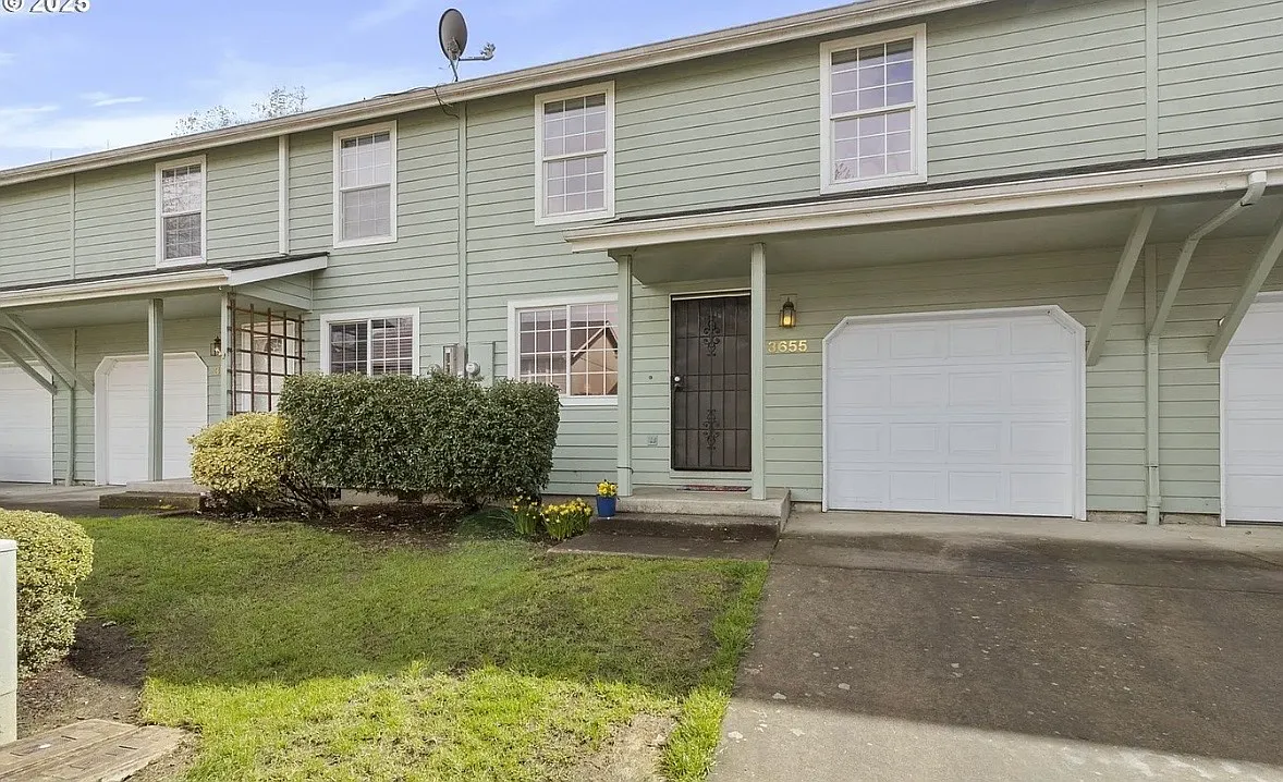3 bed, 1442 sqft, $2,500 — Photo 3