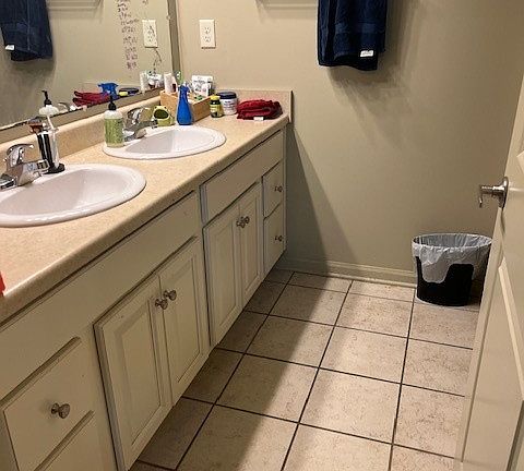 5th image of 1418 University Blvd #4