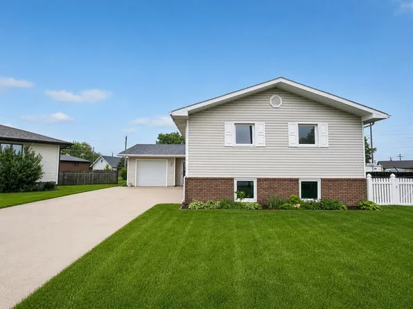 2653 James Pl, Columbus, NE 68601