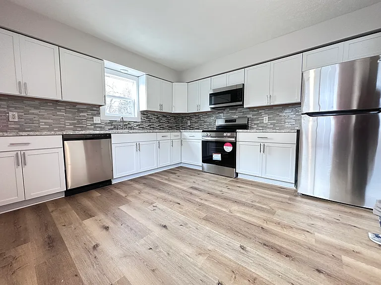 6511 Lafayette Ave — Photo 4
