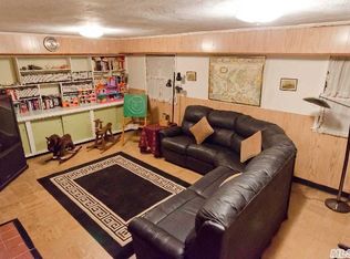 3305 157th St, Flushing, NY 11354