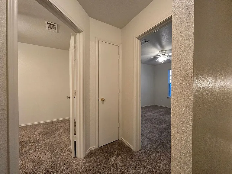 2805 Kerrville Ct #A-D — Photo 11