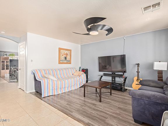 5th image of 3422 W Sunland Ave