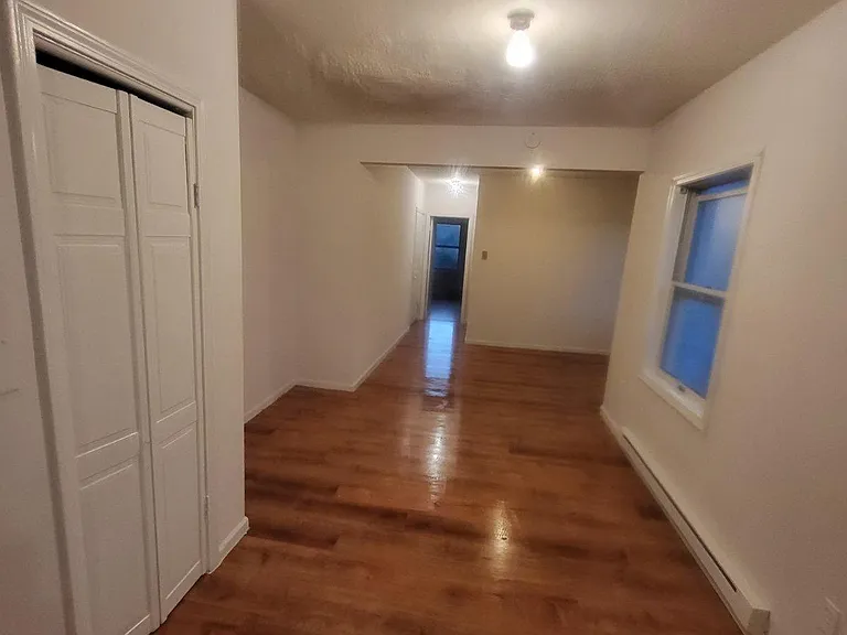 192 S Main St #3 — Photo 4