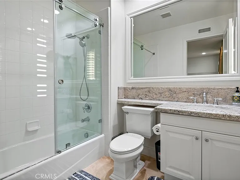 23 Castlerock — Photo 27