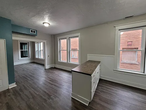 440 Leonard St NW #3 Photo 1 440 Leonard St NW #3 Photo 1