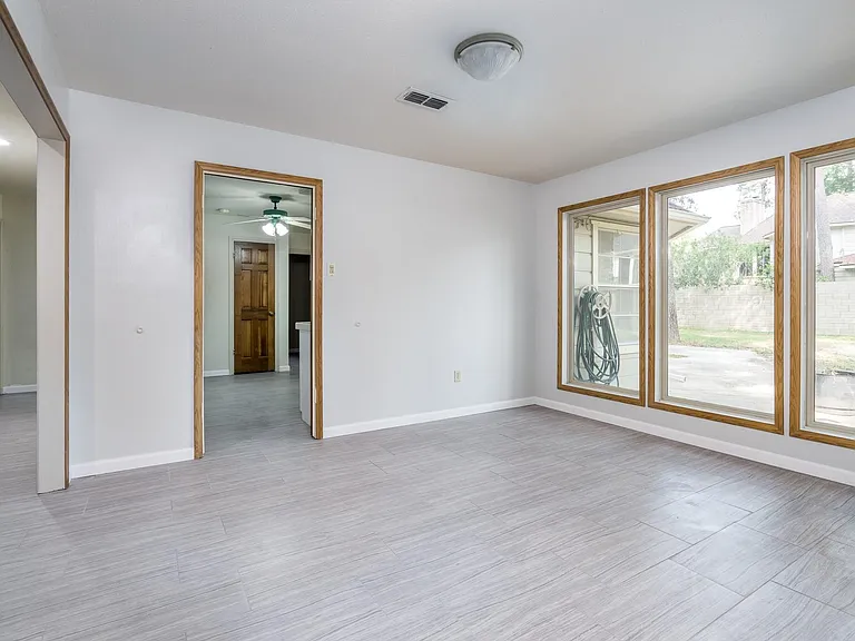 8330 Silver Shadows Ln — Photo 5
