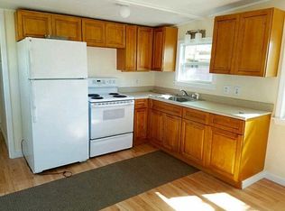 18 Hemlock Rd, Glocester, RI 02814