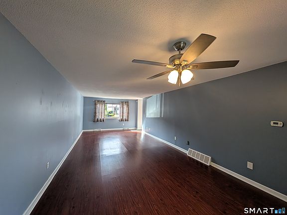 3rd image of 230 Shagbark Drive #230