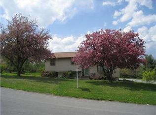 7 Elizabeth Ave, Middletown, NY 10941