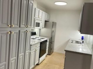 1210 12th Ave APT 4, San Francisco, CA 94122