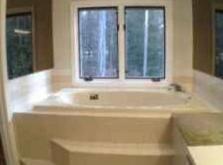 5 Rockwood Acres, Raymond, ME 04071