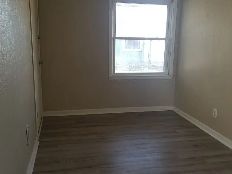 2044-2050 S Broadway St #2056 — Photo 11